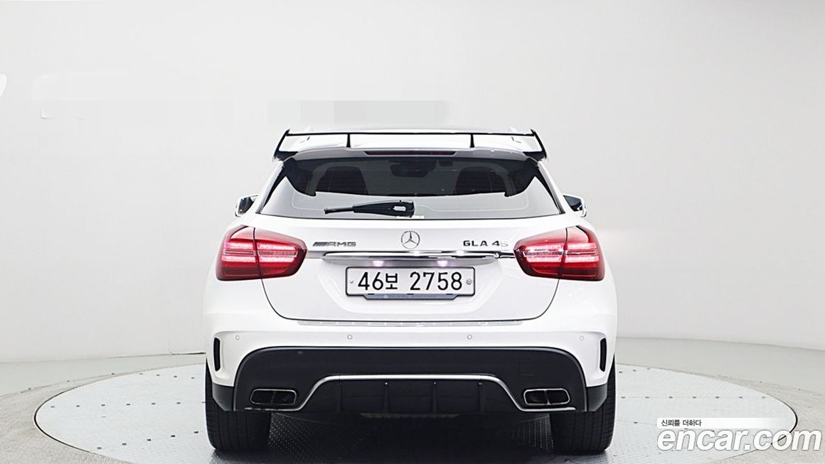 Mercedes-Benz GLA-Class 2019