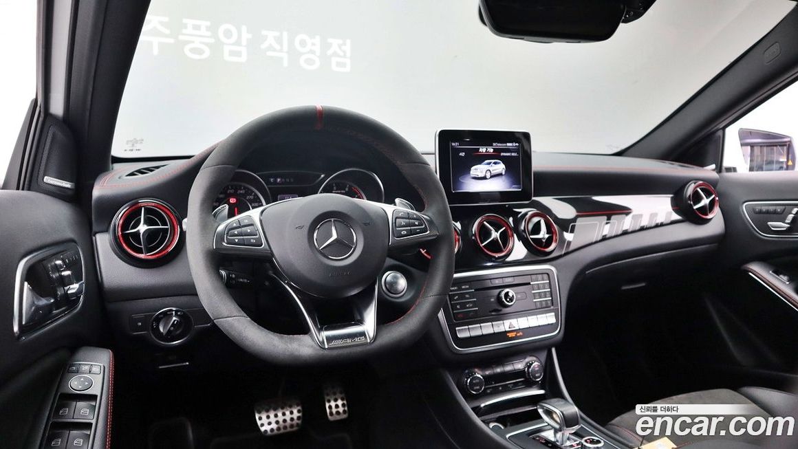 Mercedes-Benz GLA-Class 2019