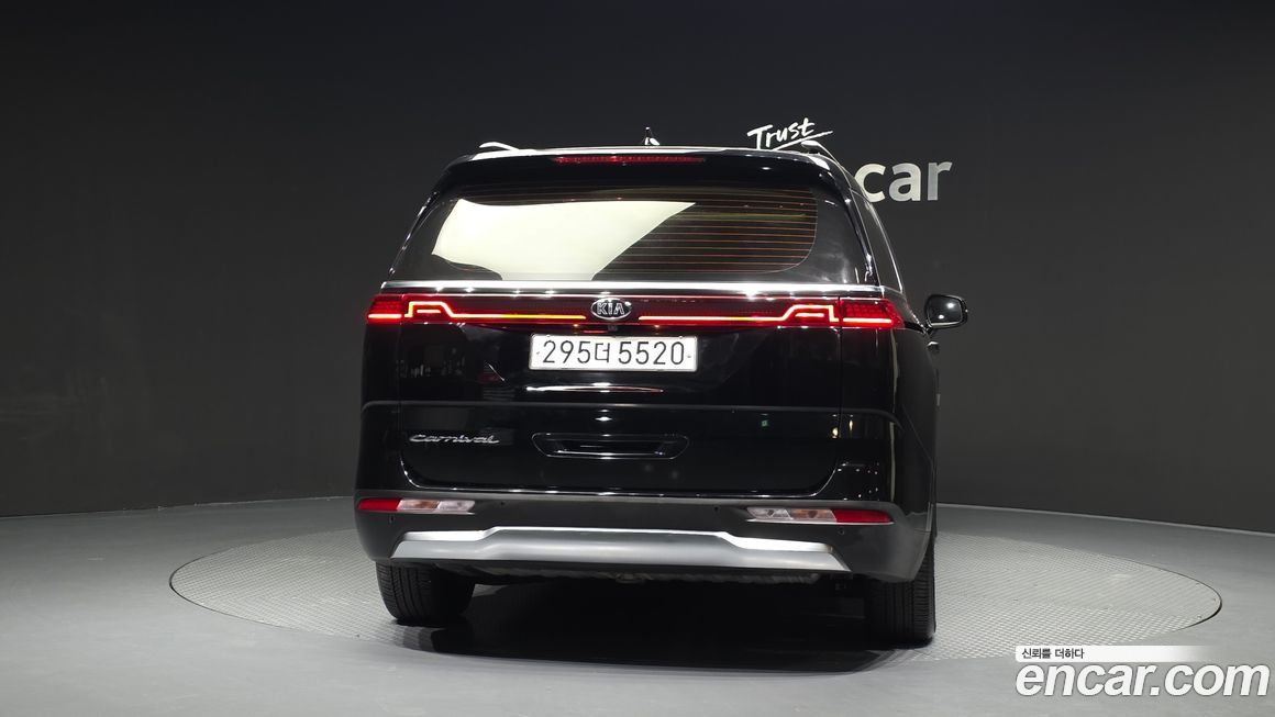 Kia Canival 2021