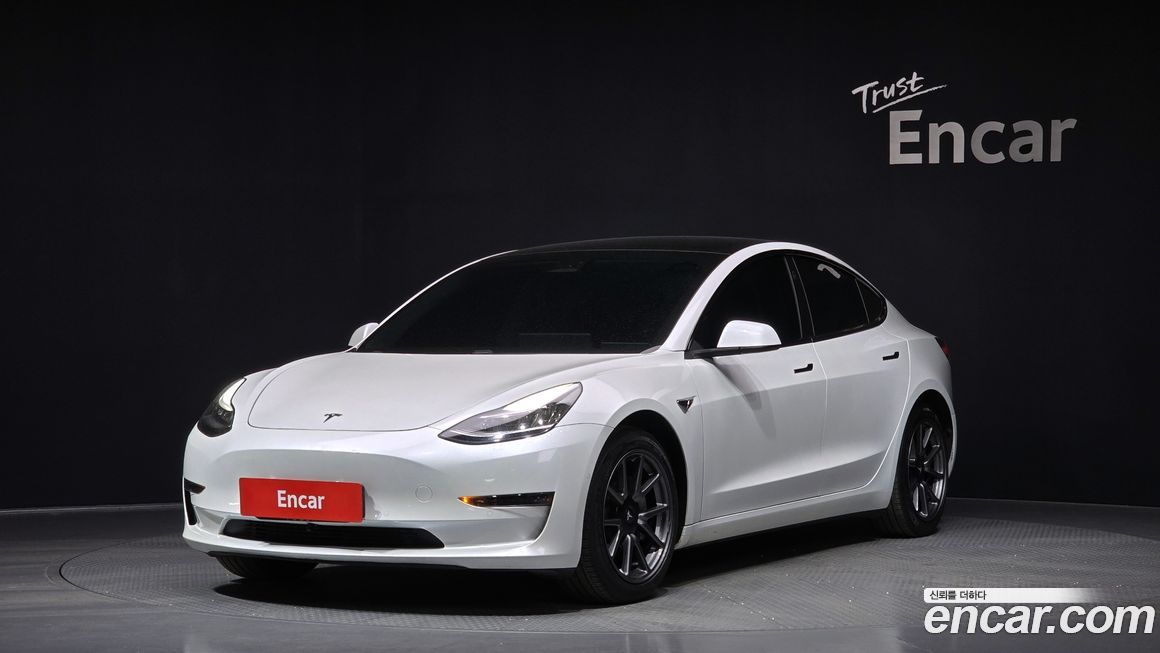 Tesla Model 3 2020