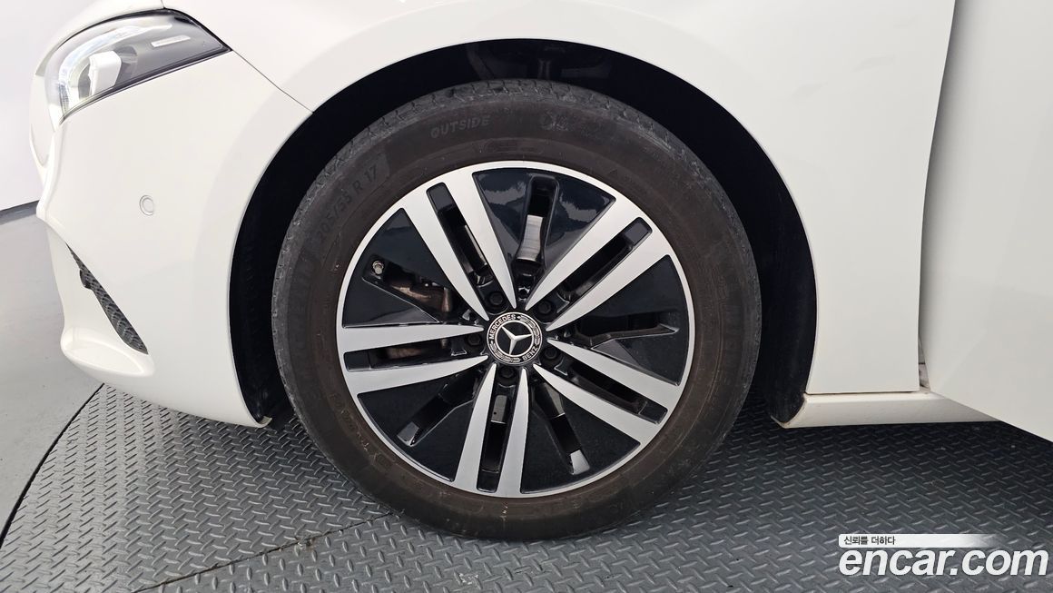 Mercedes-Benz A-Class 2021