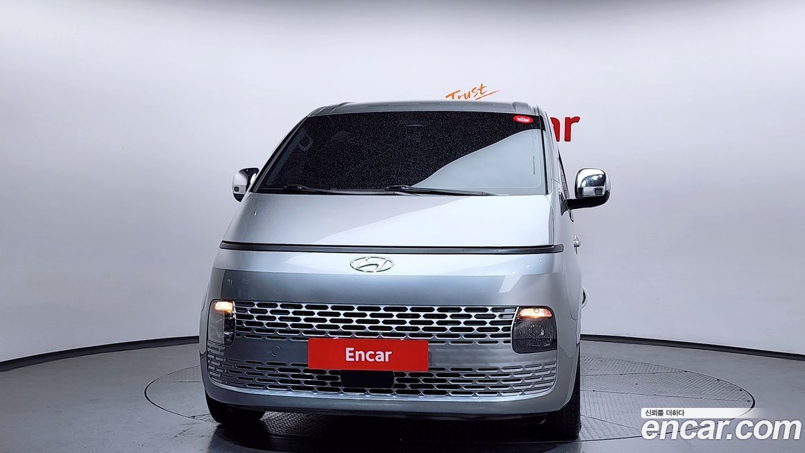 Hyundai Staria 2023