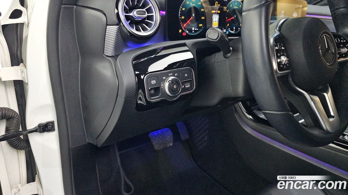 Mercedes-Benz A-Class 2021