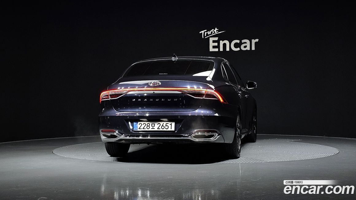 Hyundai Grandeur 2022