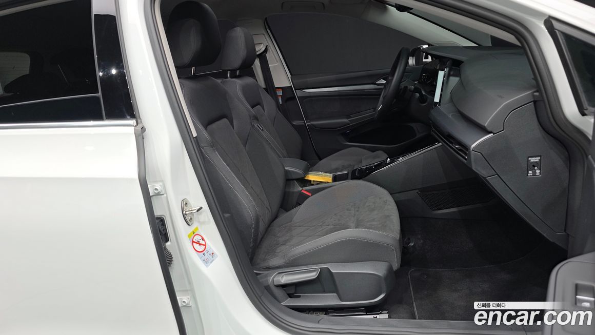 Volkswagen Golf 2023