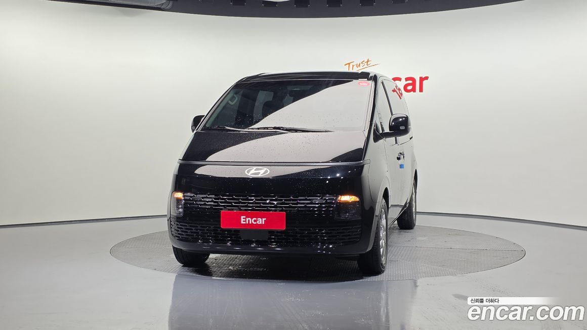 Hyundai Staria 2025
