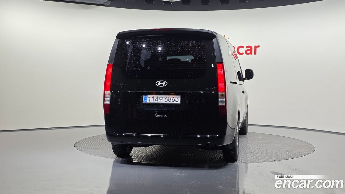 Hyundai Staria 2025