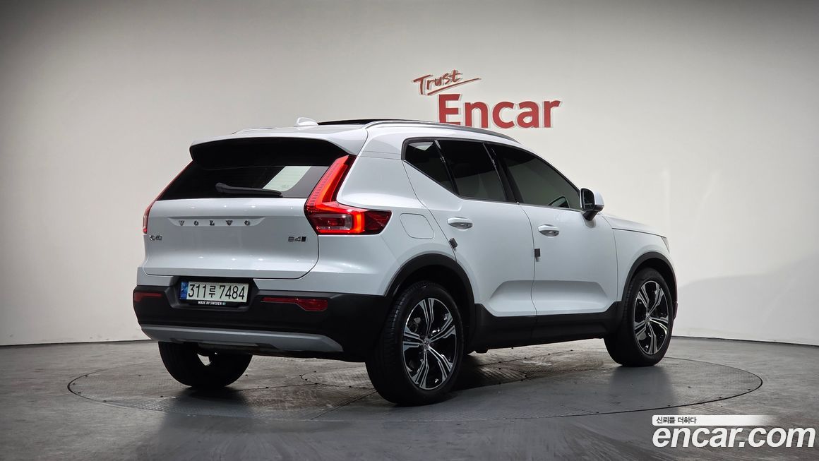 Volvo XC40 2021