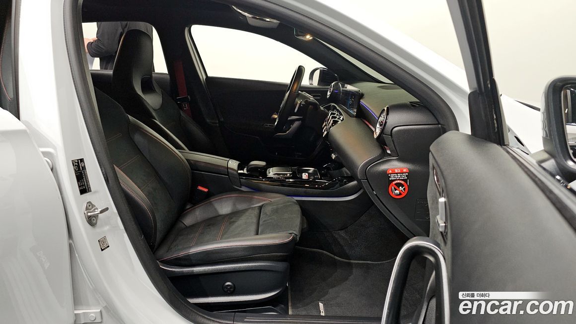 Mercedes-Benz A-Class 2021