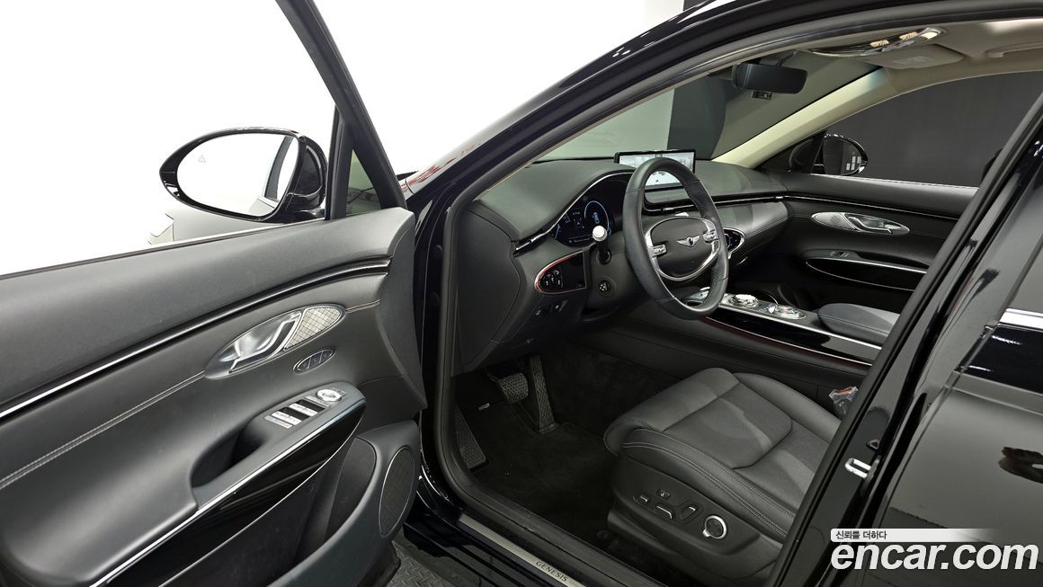 Genesis GV70 2023