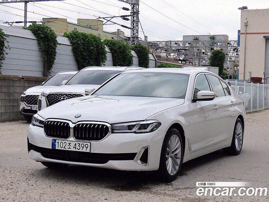 BMW 5-Series 2021