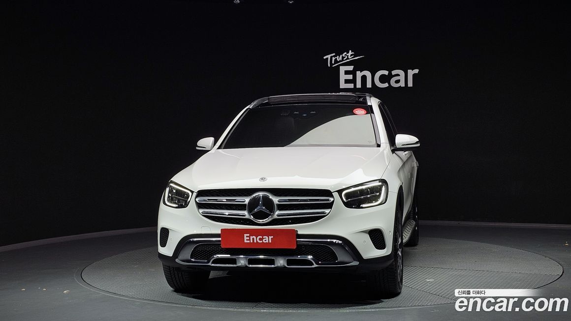 Mercedes-Benz GLC-Class 2021