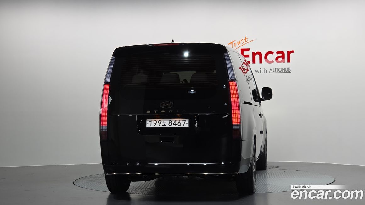 Hyundai Staria 2025