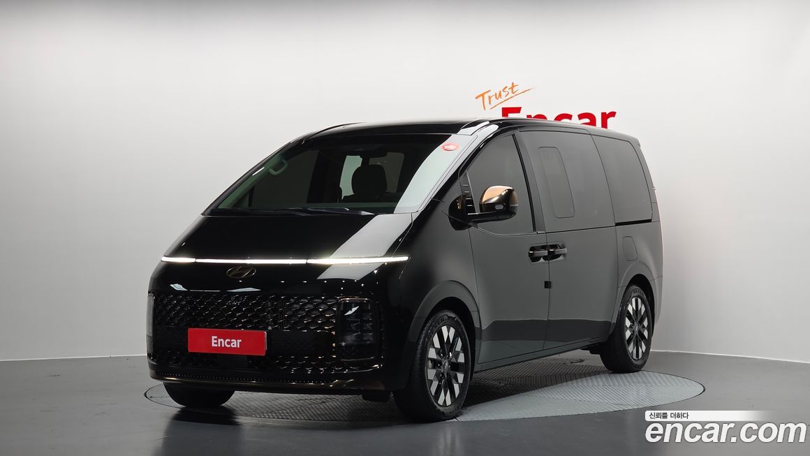 Hyundai Staria 2025