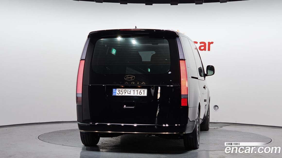 Hyundai Staria 2025