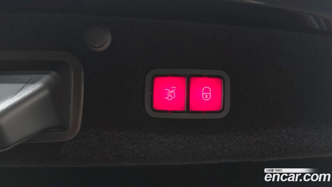 Mercedes-Benz S-Class 2020