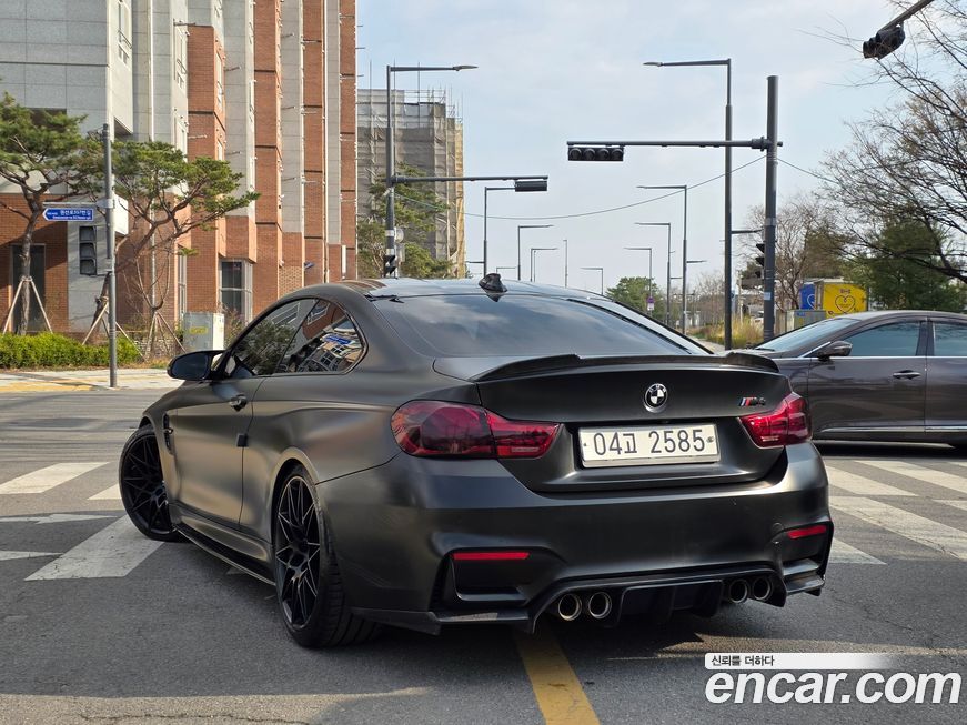 BMW M4 2016