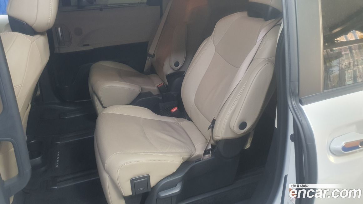 Toyota Sienna 2024