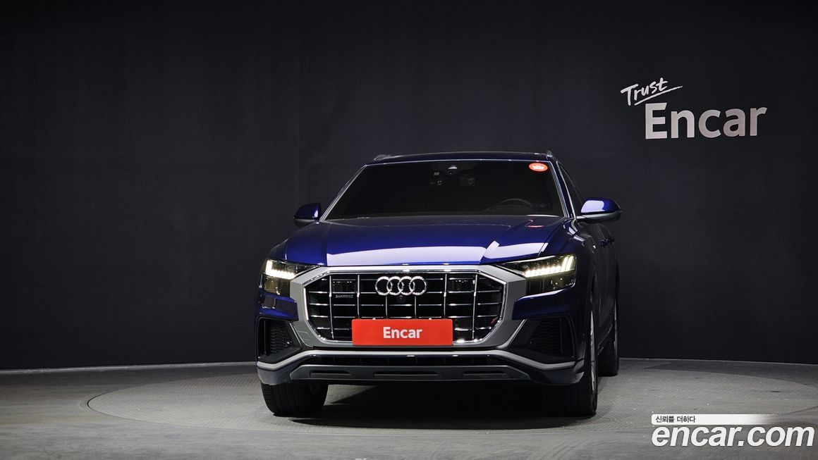 Audi Q8 2021