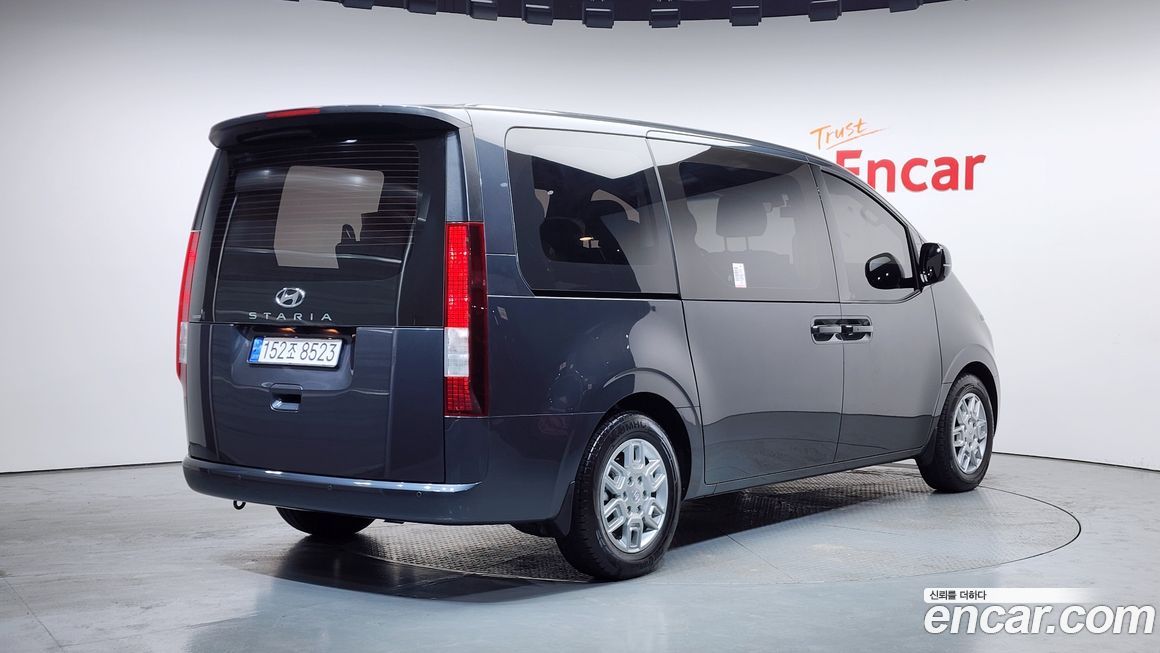 Hyundai Staria 2022