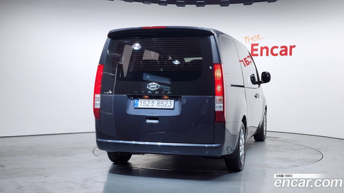 Hyundai Staria 2022