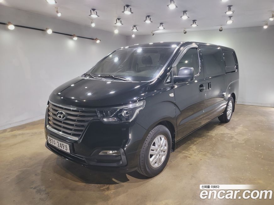 Hyundai Starex 2021