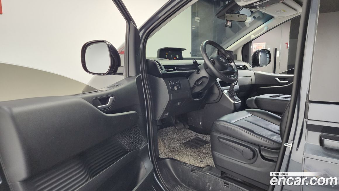 Hyundai Staria 2022