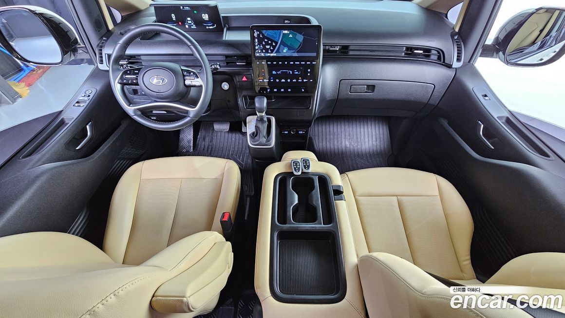 Hyundai Staria 2023