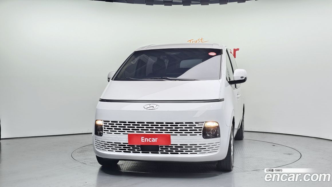 Hyundai Staria 2023