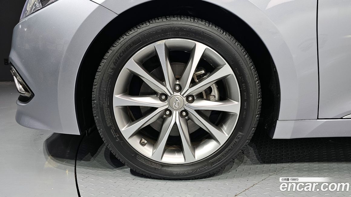 Hyundai Grandeur 2016