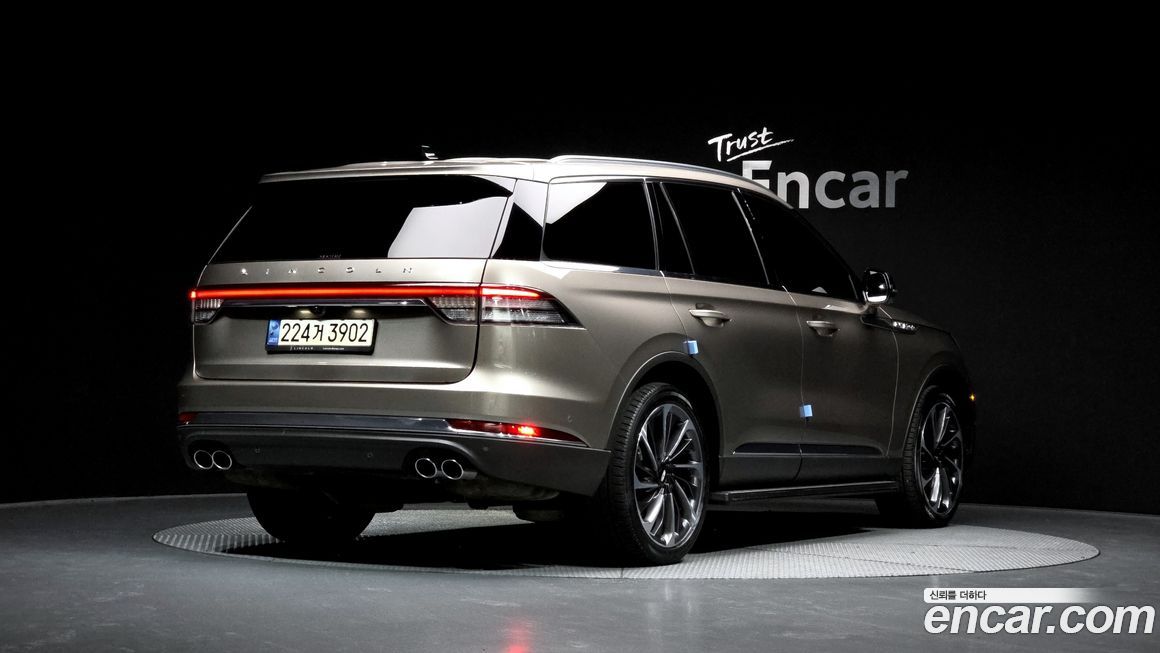 Lincoln Aviator 2021