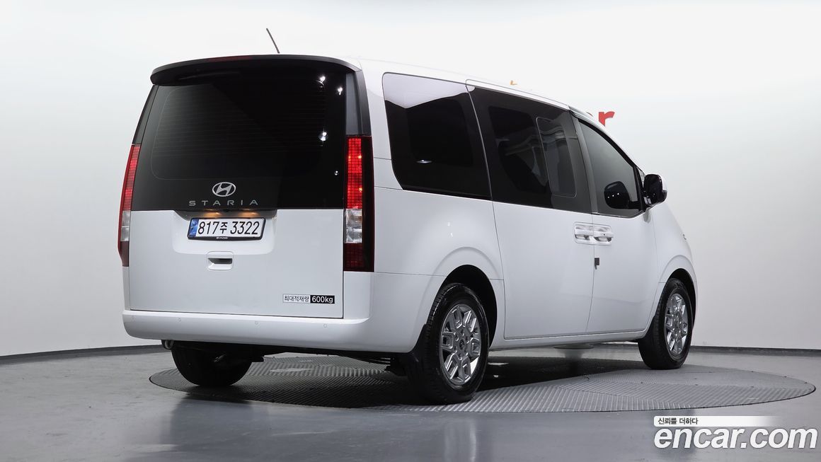 Hyundai Staria 2025