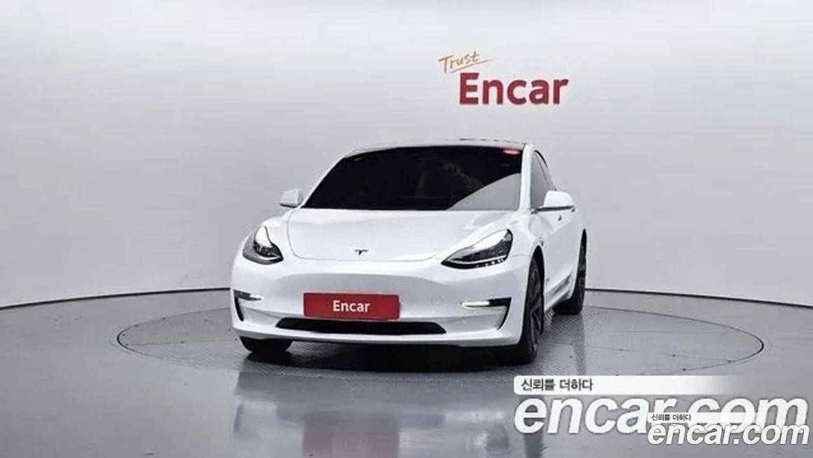 Tesla Model 3 2020