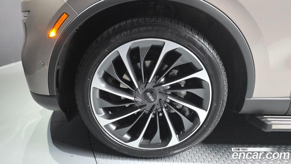 Lincoln Aviator 2021