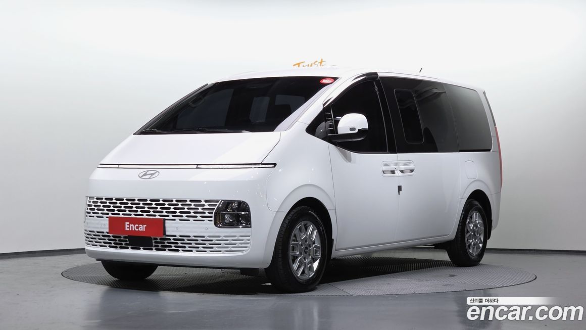 Hyundai Staria 2025