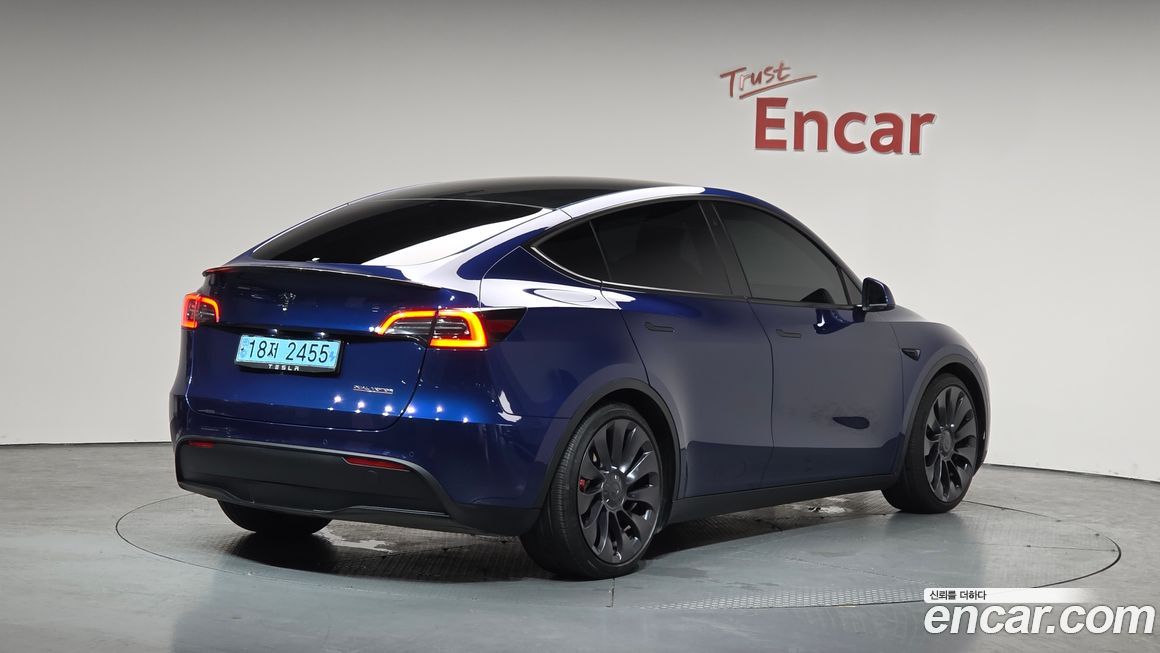 Tesla Model Y 2021