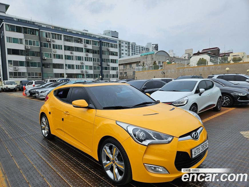 Hyundai Veloster 2012