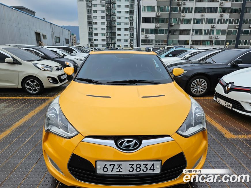 Hyundai Veloster 2012