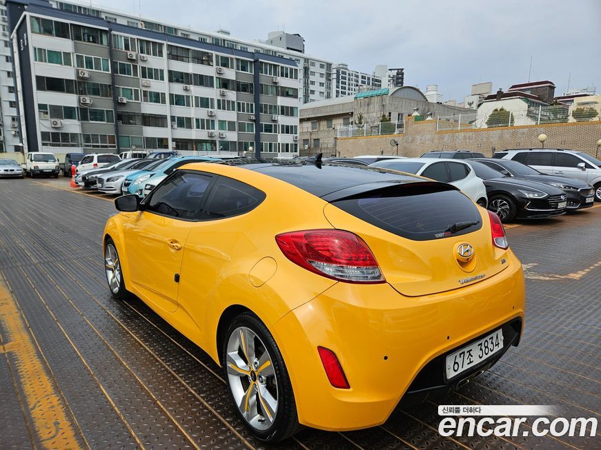 Hyundai Veloster 2012