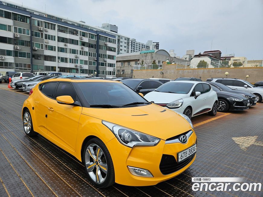 Hyundai Veloster 2012