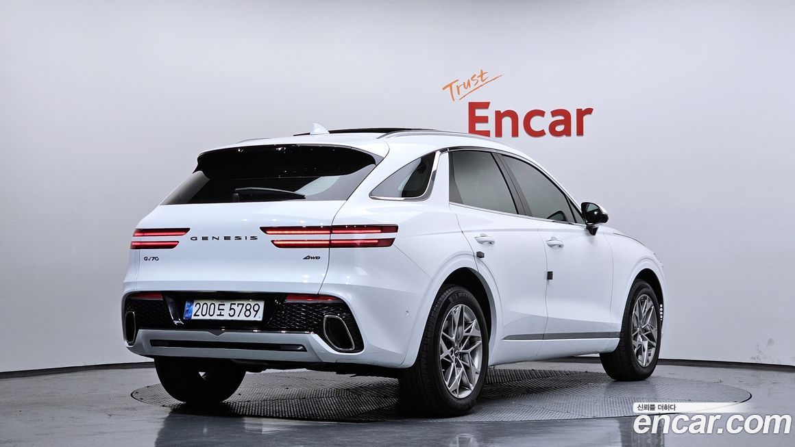 Genesis GV70 2023
