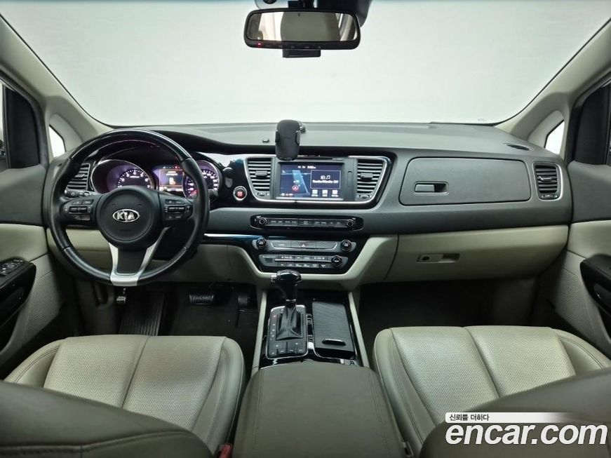 Kia Canival 2016