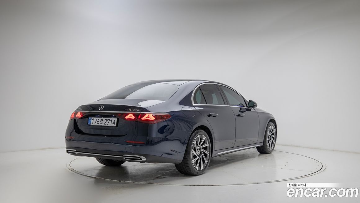 Mercedes-Benz E-Class 2025