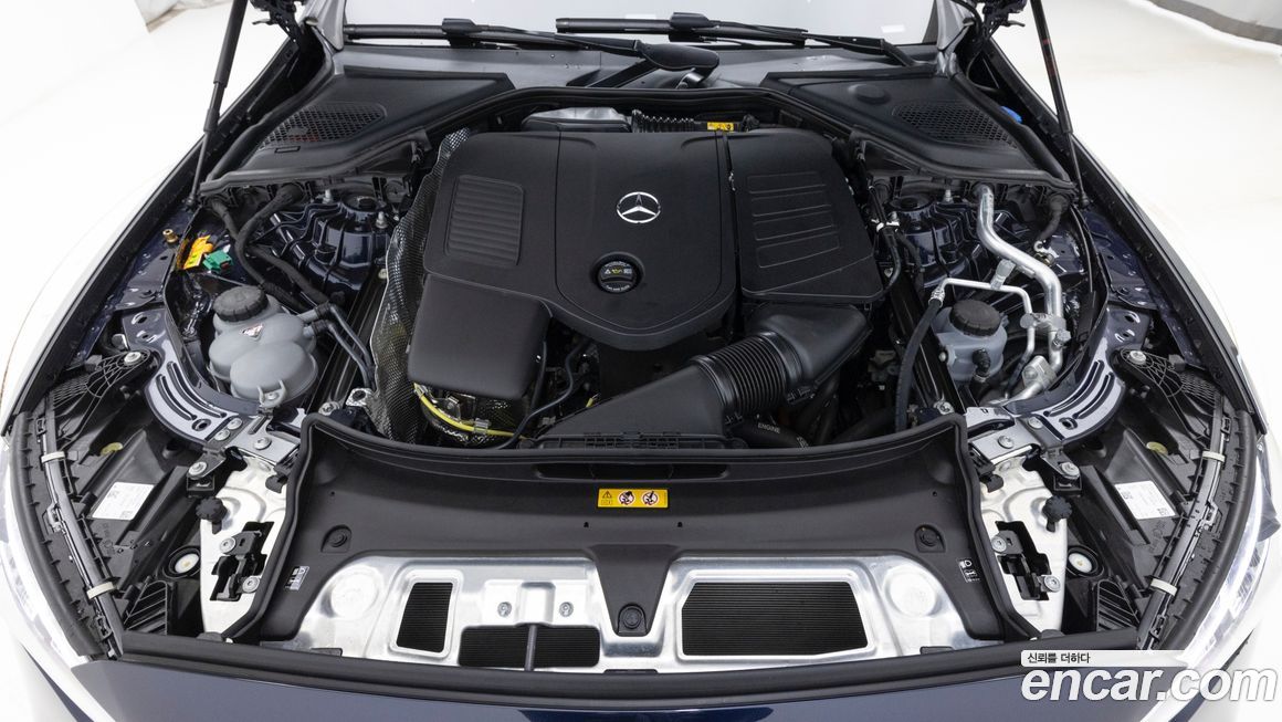 Mercedes-Benz E-Class 2025