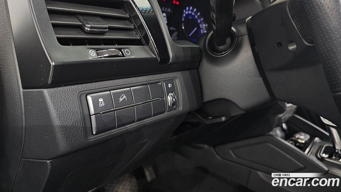 KG_Mobility_Ssangyong Rexton 2020