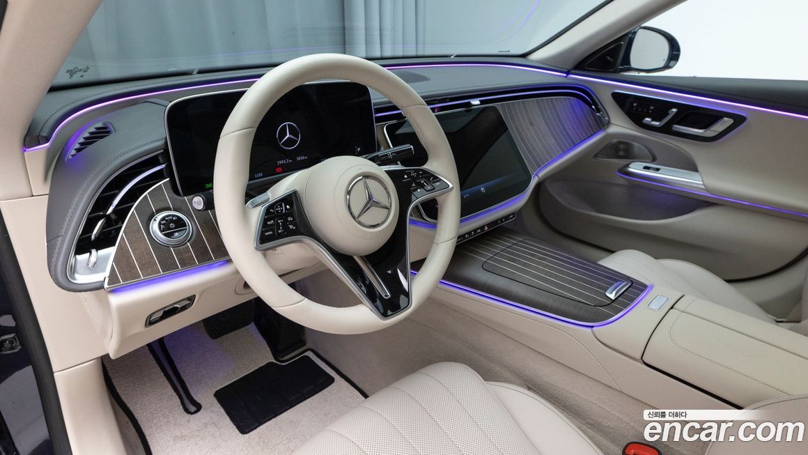 Mercedes-Benz E-Class 2025