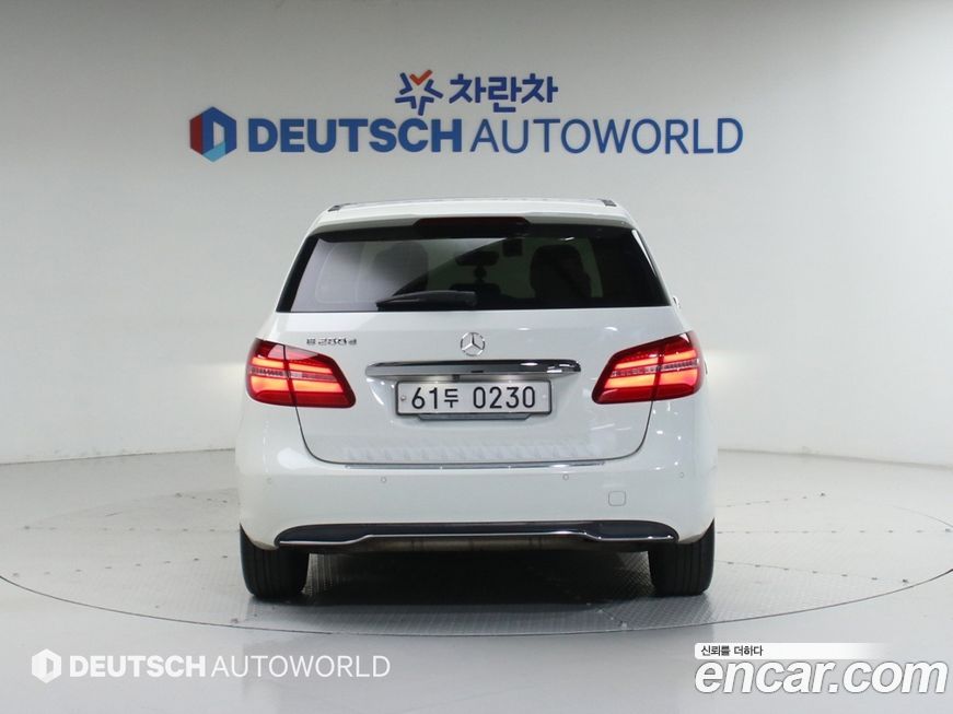 Mercedes-Benz B-Class 2016