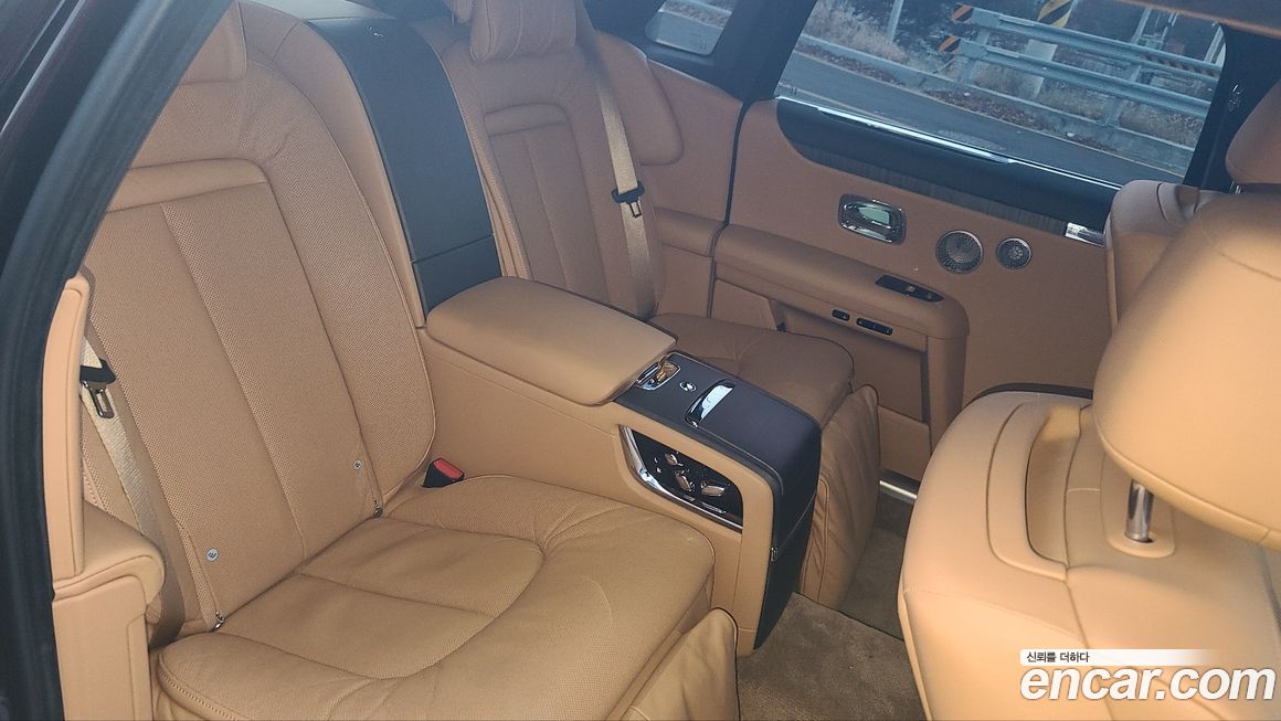 Rolls-Royce Ghost 2021