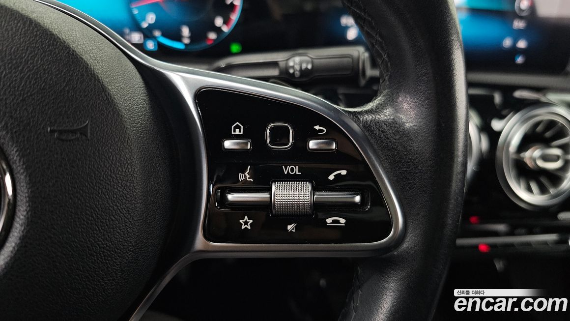 Mercedes-Benz A-Class 2021