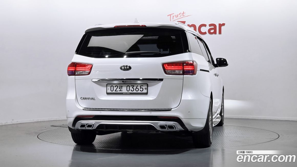 Kia Canival 2017